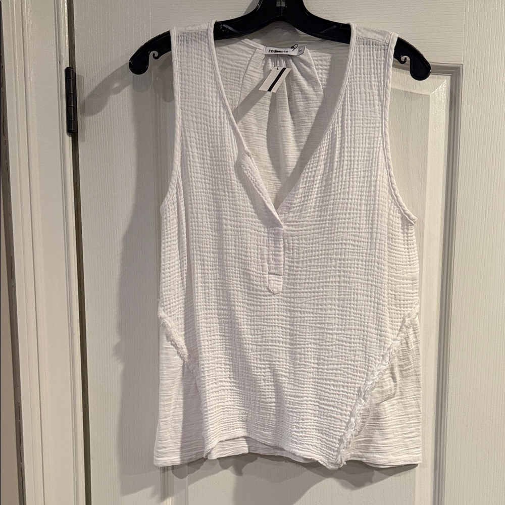 Red Haute Textured White Tank Top